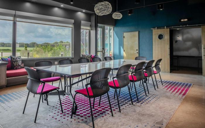 Aloft Dallas Arlington South