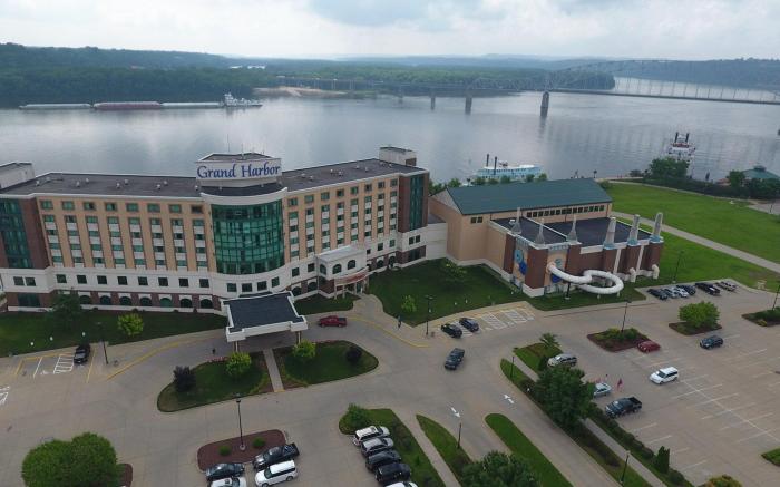 Grand Harbor Resort