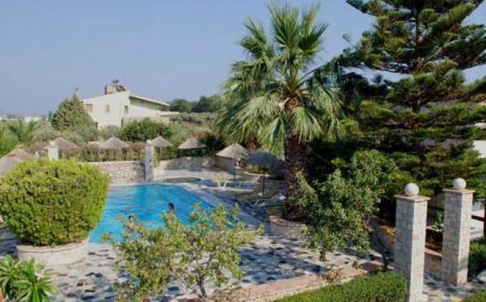 Elefteria Apts & Suites