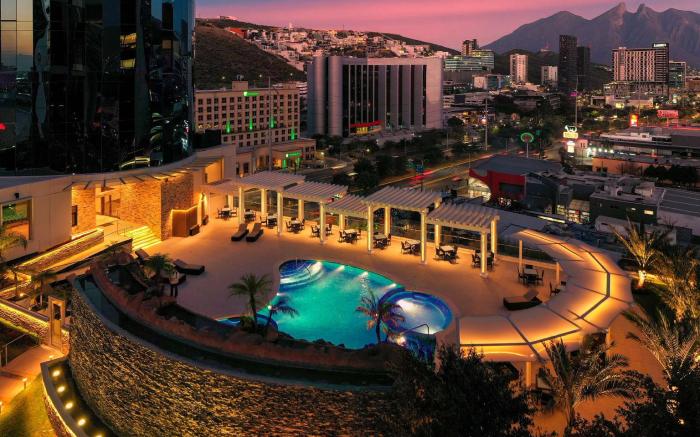 Safi Royal Luxury Metropolitan