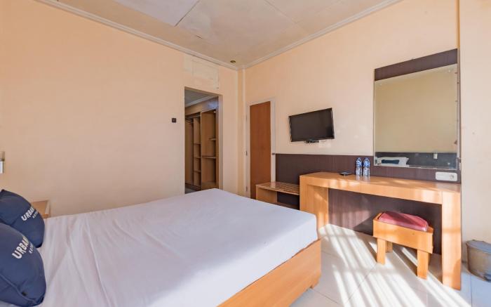 Urbanview Hotel Crown Tasikmalaya by RedDoorz