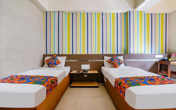 FabHotel Gargi Deluxe - Nr. Raja Dinekar Musuem