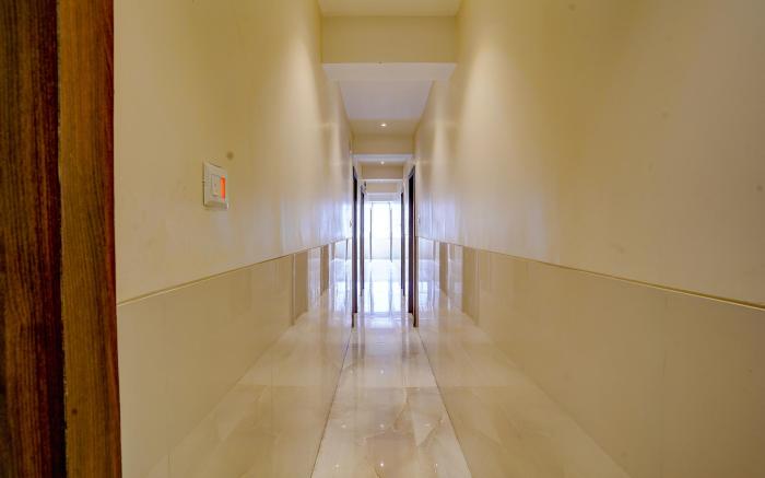 FabExpress Super 7 Inn - Nr. Rabale Station