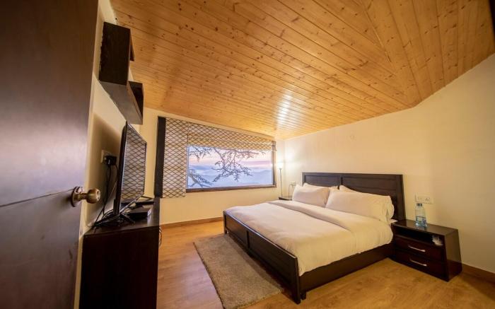 Duplex Suite- 3 BED ROOM 
