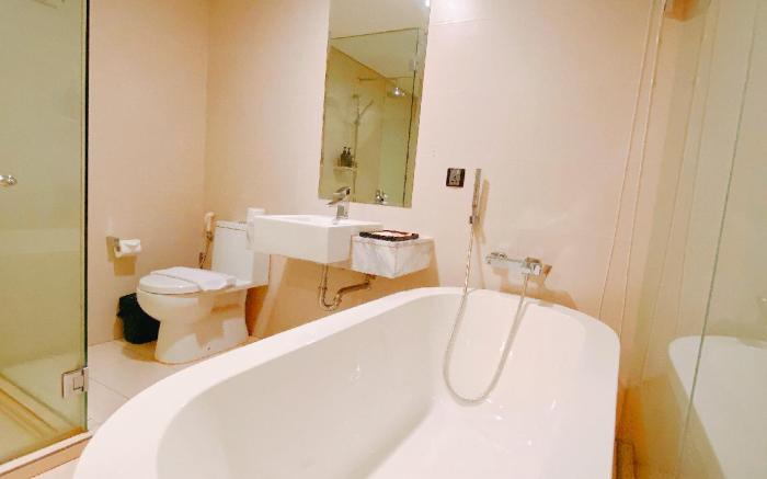 Straits Suite by C.Homestay - King Deluxe Bathtub