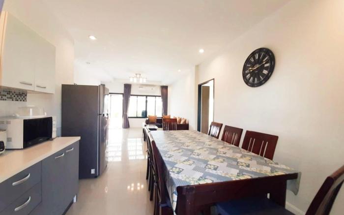 Slider  Pool Villa 4 Bedroom Huahin Style Townhome