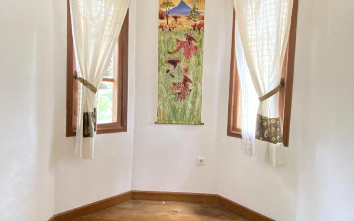 Villa Bata 9 Pakis