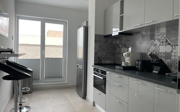 Marvelous 4 Room Penthouse Rooftop Terrace W14+W15