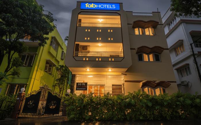 FabHotel Astoria House