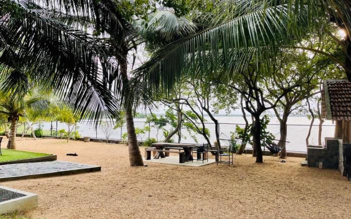 Kaaya Eco Resort