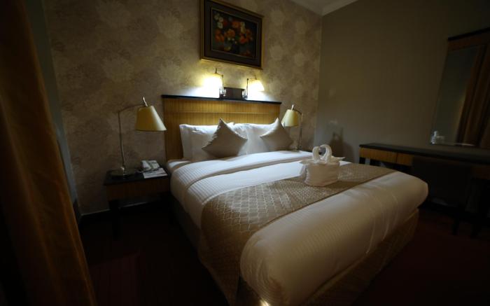 CREEK GATE HOTEL-BAITHANS