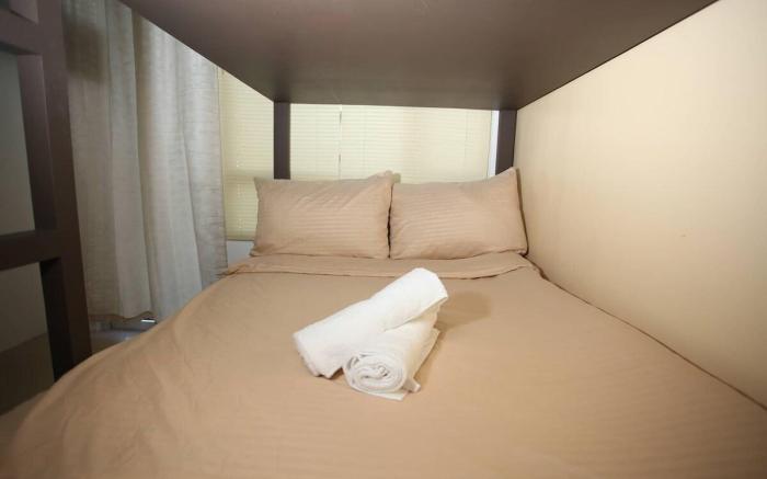 A2J Luxury 1BR Tagaytay Suite Near Skyranch, Malls