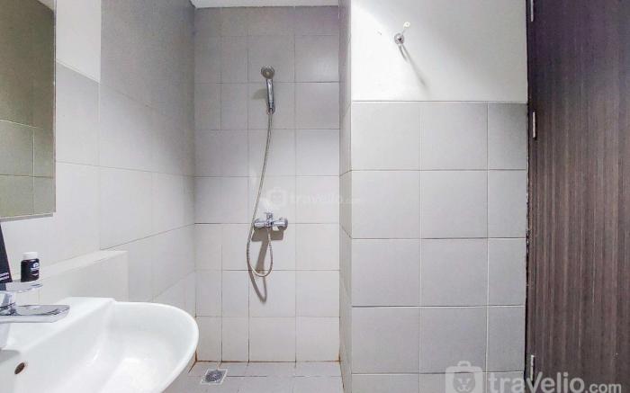 Elegant and Comfy Studio Bintaro Icon By Travelio