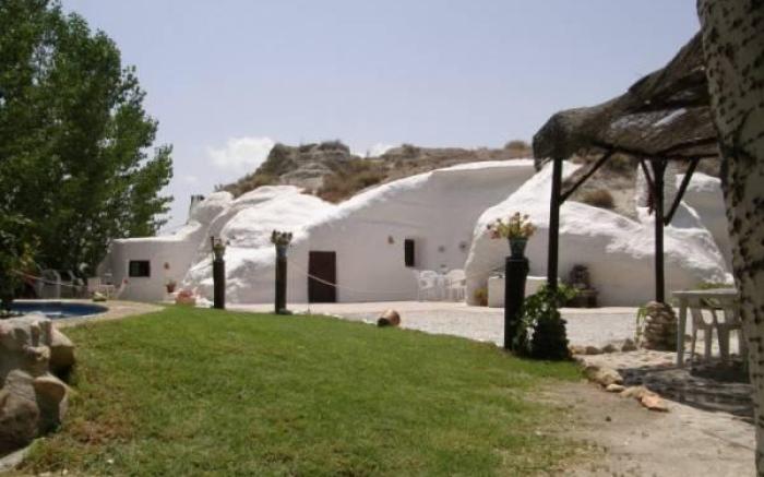 Cueva El Guindas