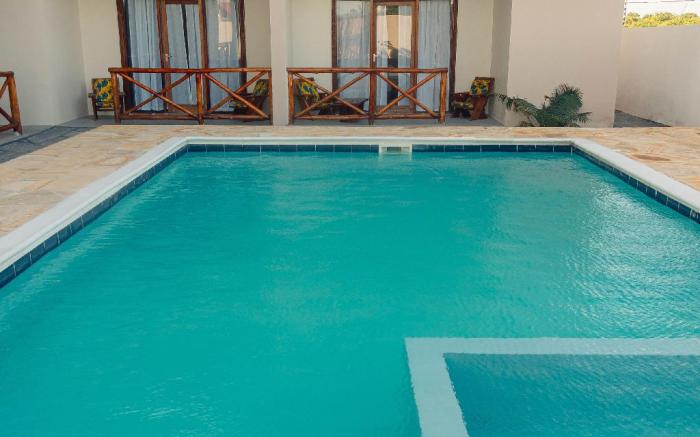 Ocean Breeze Hotel 