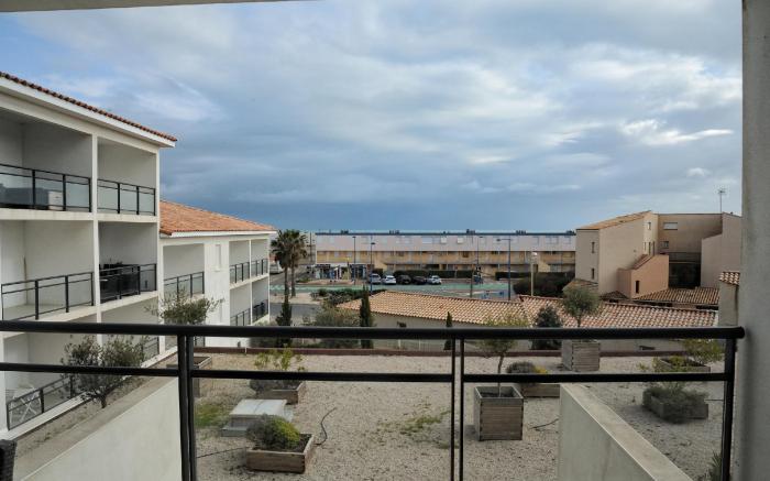 T2 moderne avec terrasse proche de la plage