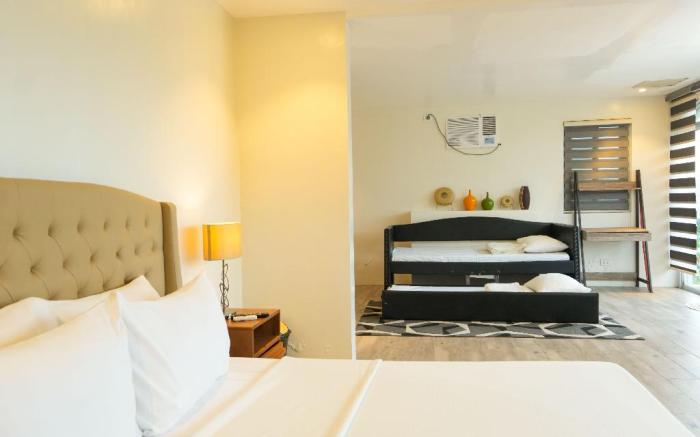 Frontera Tagaytay Supreme Villa