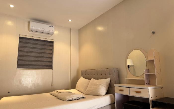 Frontera Tagaytay Supreme Villa