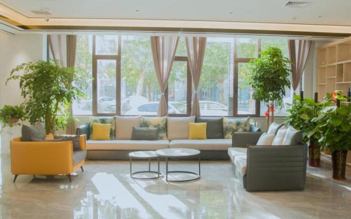 Green Tree Inn Henan Shangqiu Minquan County High-Speed Railway Station