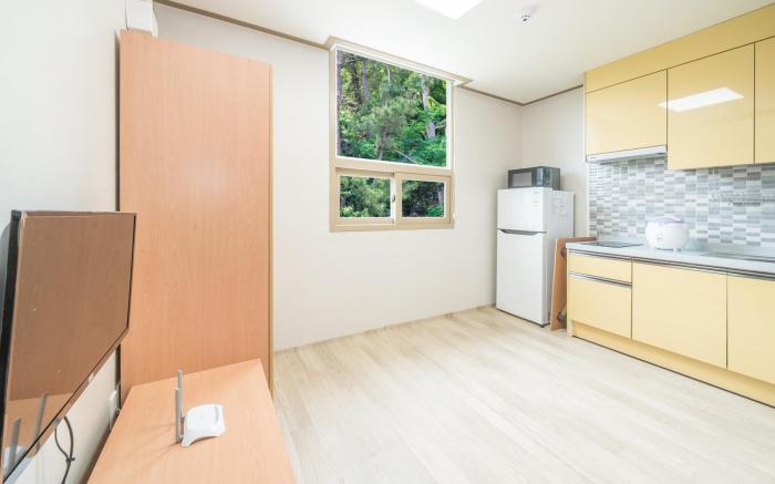 Tongyoung Sandeulhae Healling Pension