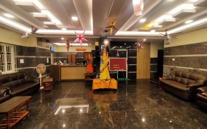 Hotel Santhosh Inn