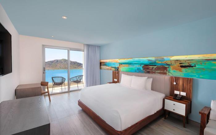 Courtyard by Marriott Mazatlan Beach Resort