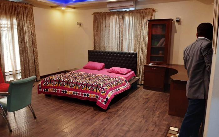 Zamzam Residency Guest House 