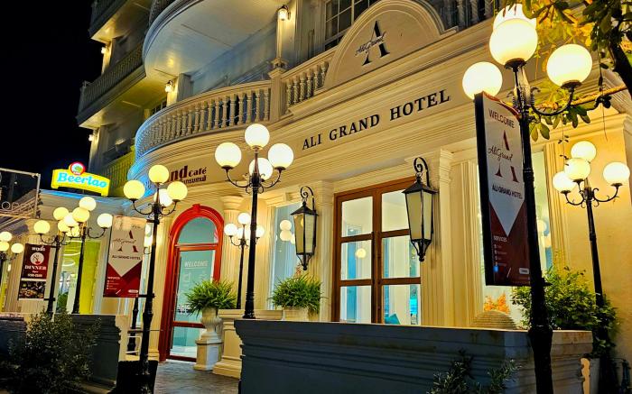 Ali Grand Hotel