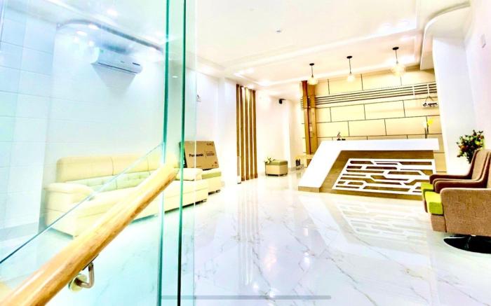 Caroline Beach Vung Tau