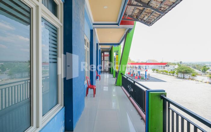 Grand Kencana Guesthouse Syariah near Wisata Bahari Lamongan Mitra RedDoorz