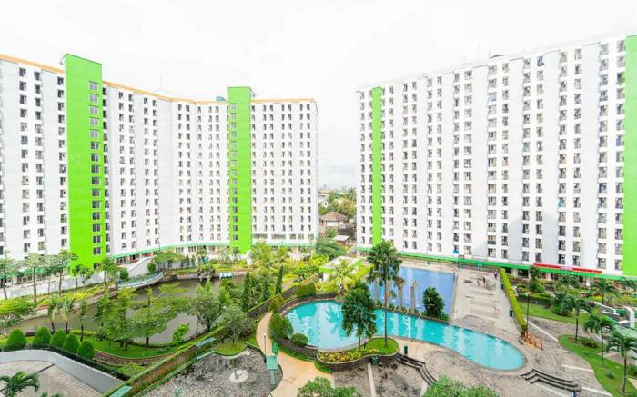 RedLiving Apartemen Green Lake View Ciputat Hanna Property Tower B
