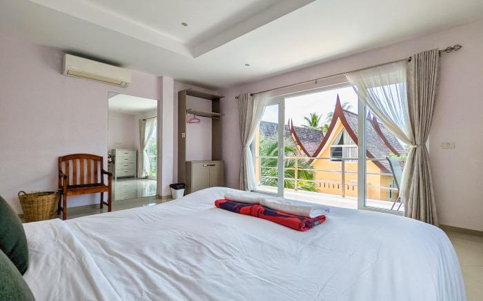 Blue Lion Small Pool Villa - by KohChangVillas