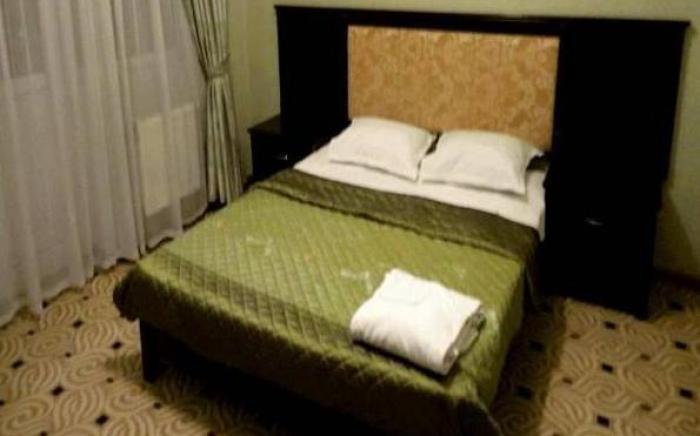 Consul Hotel