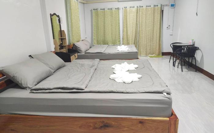 Phempun Home Stay, Buengkhonglong, Blue Room