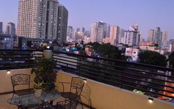 Adorable 1-Bedroom with hot shower and tub