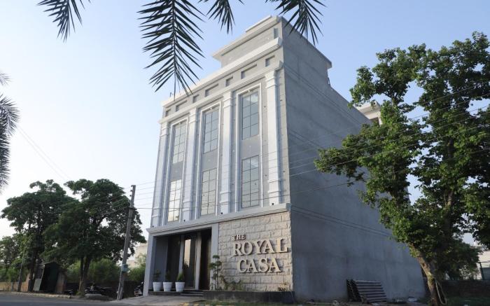 The Royal Casa