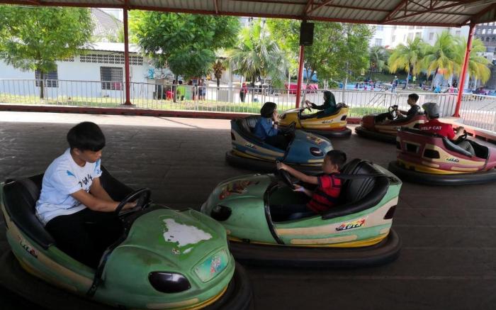 HomeStay FHS @ Free Water Theme Park Tickets Suite