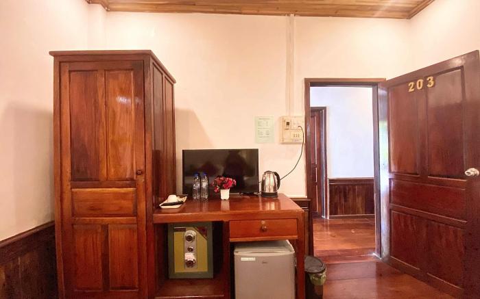 Villayvanh Place House