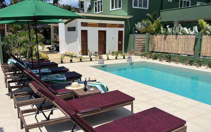 ROYAL SUITES