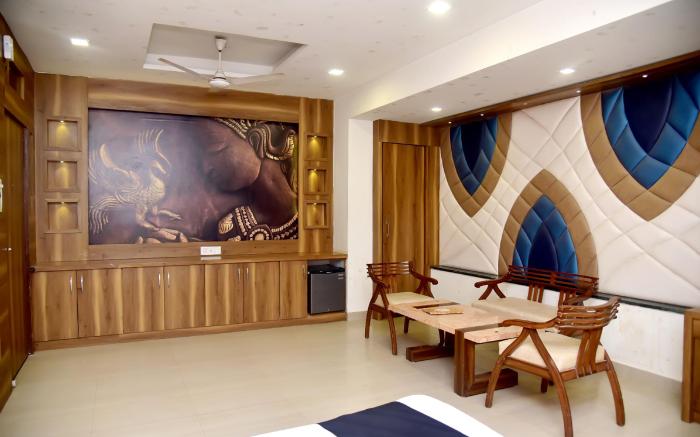 HOTEL RADIANCE