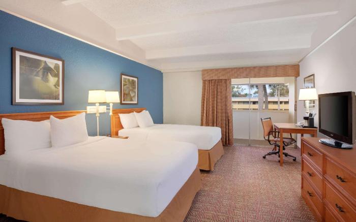 Baymont by Wyndham Daytona Beach/Intl Speedway