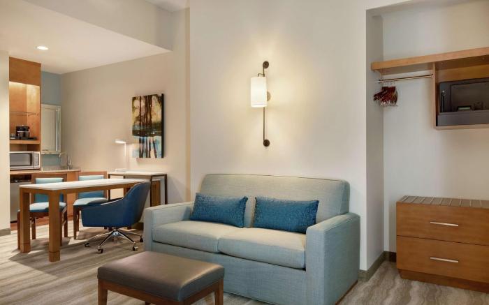 Embassy Suites by Hilton Sarasota