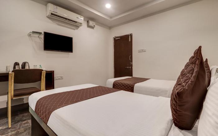 HOTEL ROYAL PALM