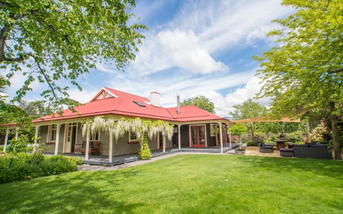 Hartley Homestead Boutique Bed & Breakfast