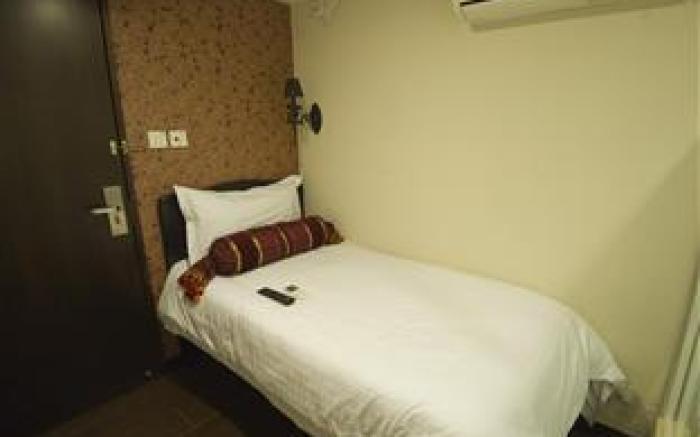 California Hotel