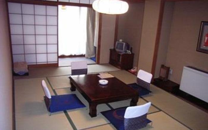 Nozawa Onsen Sennin Buro No Yado Tokiwaya Ryokan