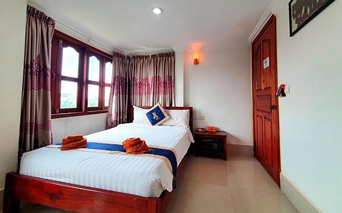 Nary Villa