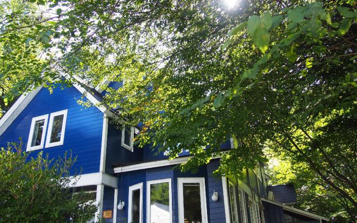 Bellscabin Cafe & Guesthouse