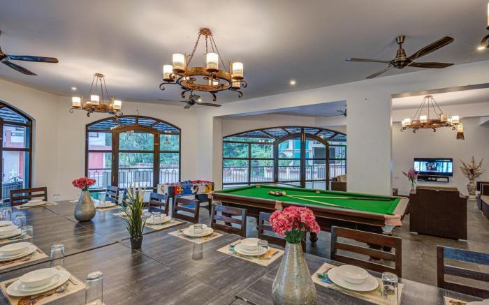 Romantic Pool Villa with Jacuzzi - Phase 17- 14BHK