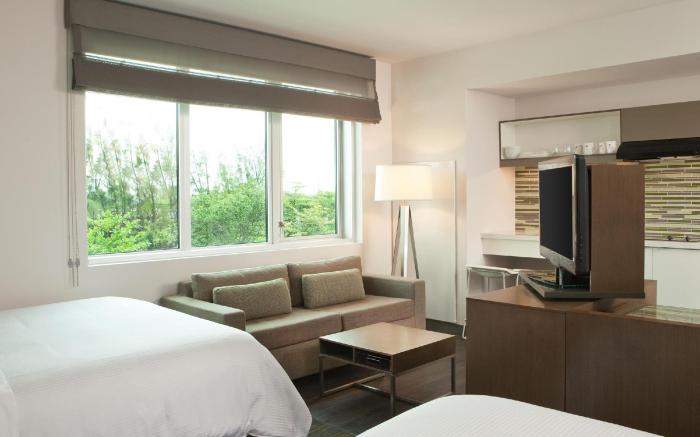 Element Miami International Airport